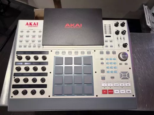 Akai - MPC X SE